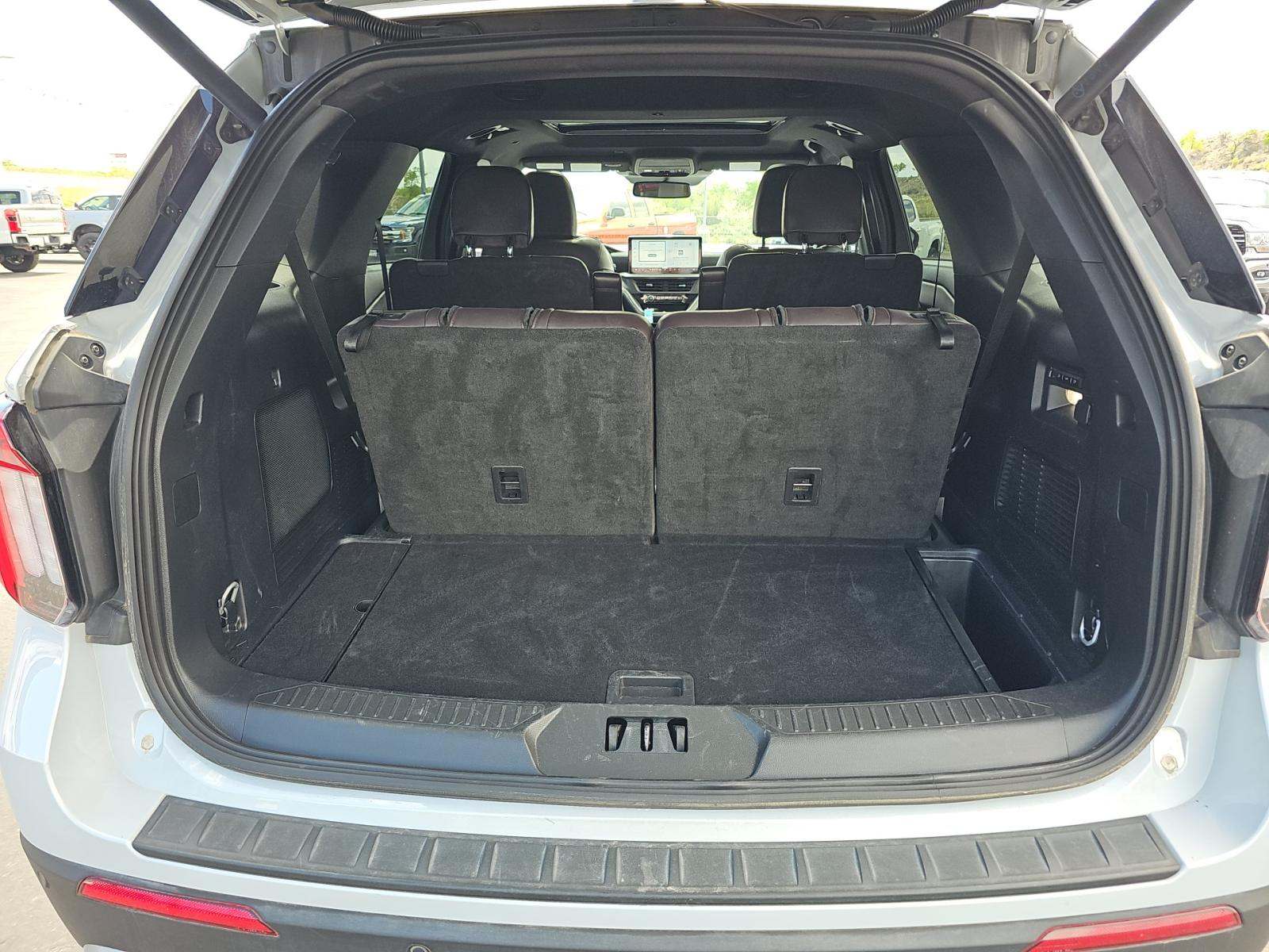2025 Ford Explorer Platinum AWD