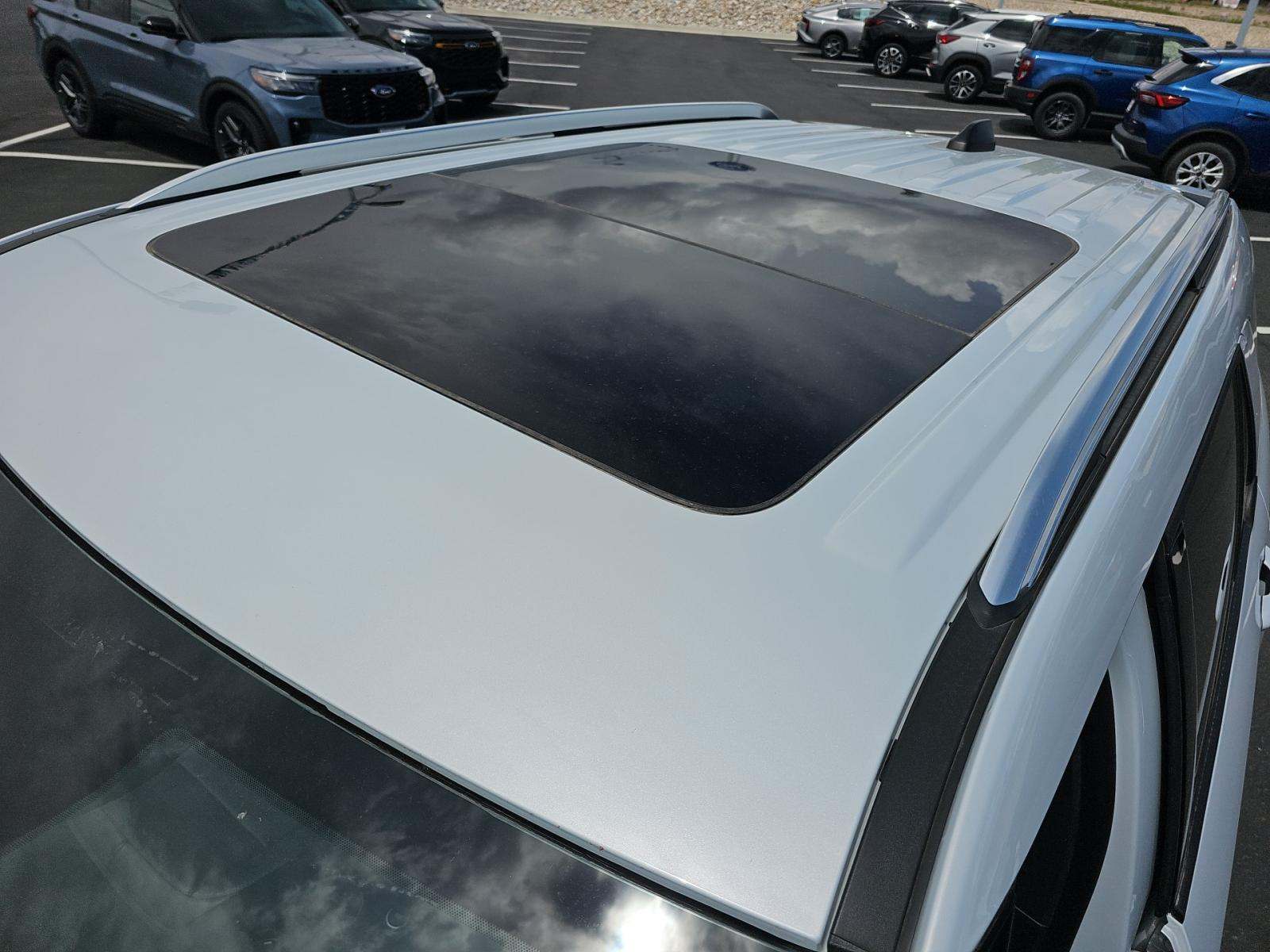 2025 Ford Explorer Platinum AWD