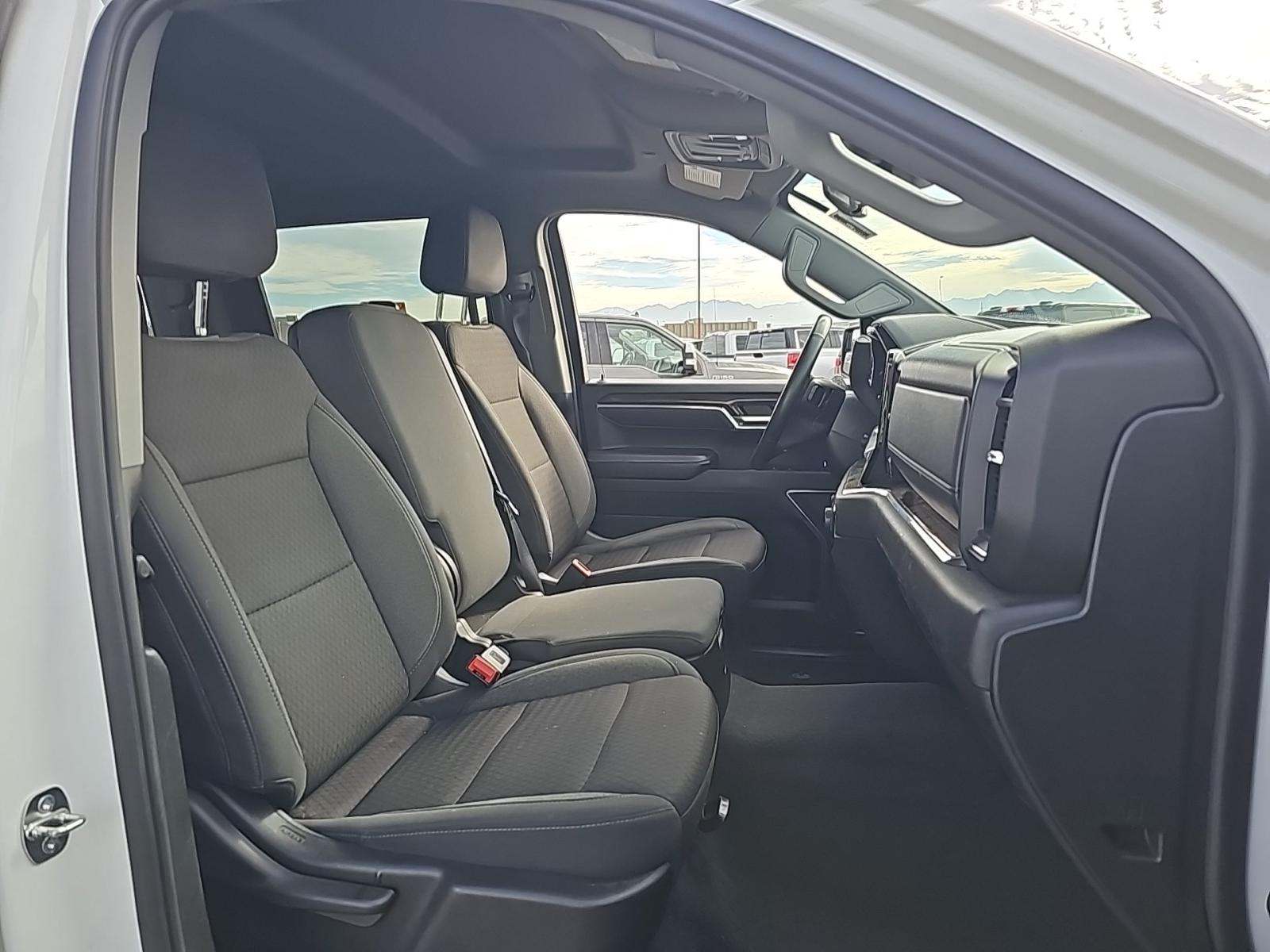 2023 Chevrolet Silverado 1500 RST AWD