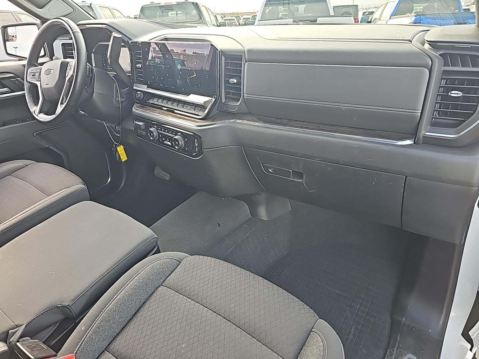 2023 Chevrolet Silverado 1500 RST AWD