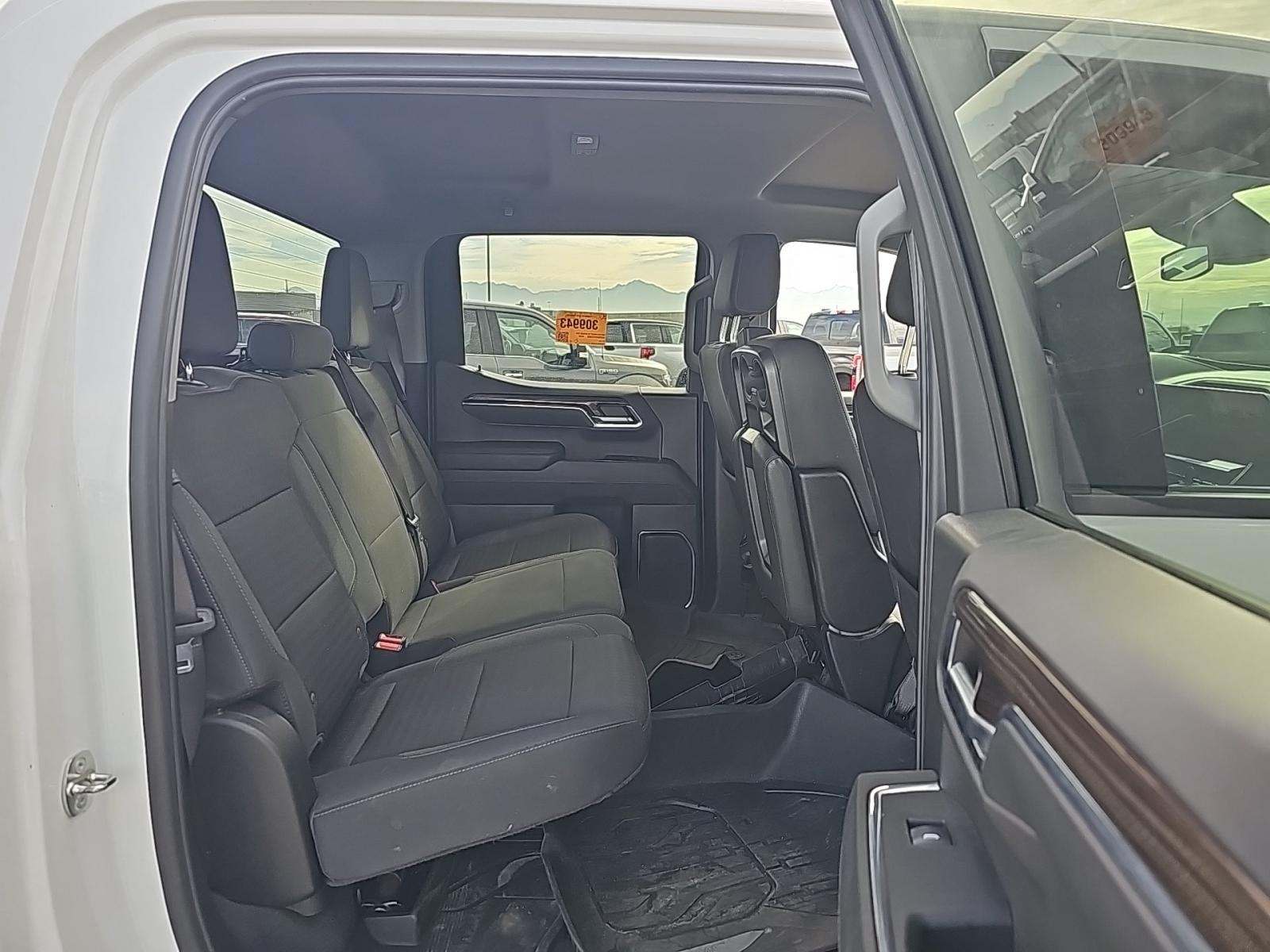 2023 Chevrolet Silverado 1500 RST AWD