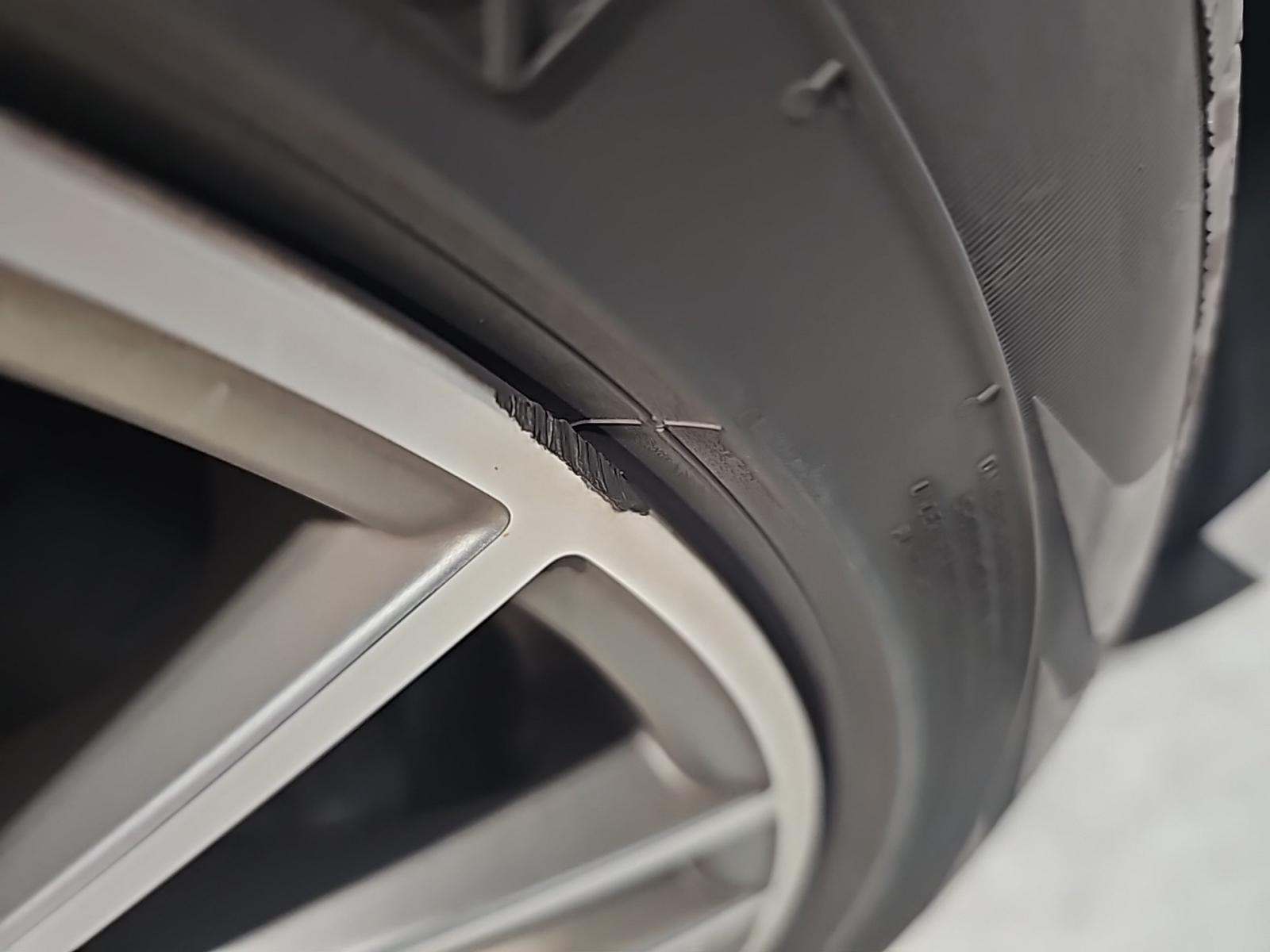 2022 Porsche Cayenne Platinum Edition AWD