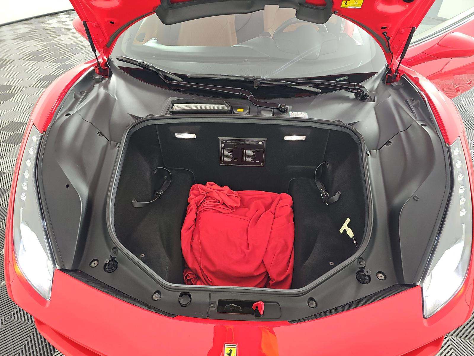 2017 Ferrari 488 Base RWD