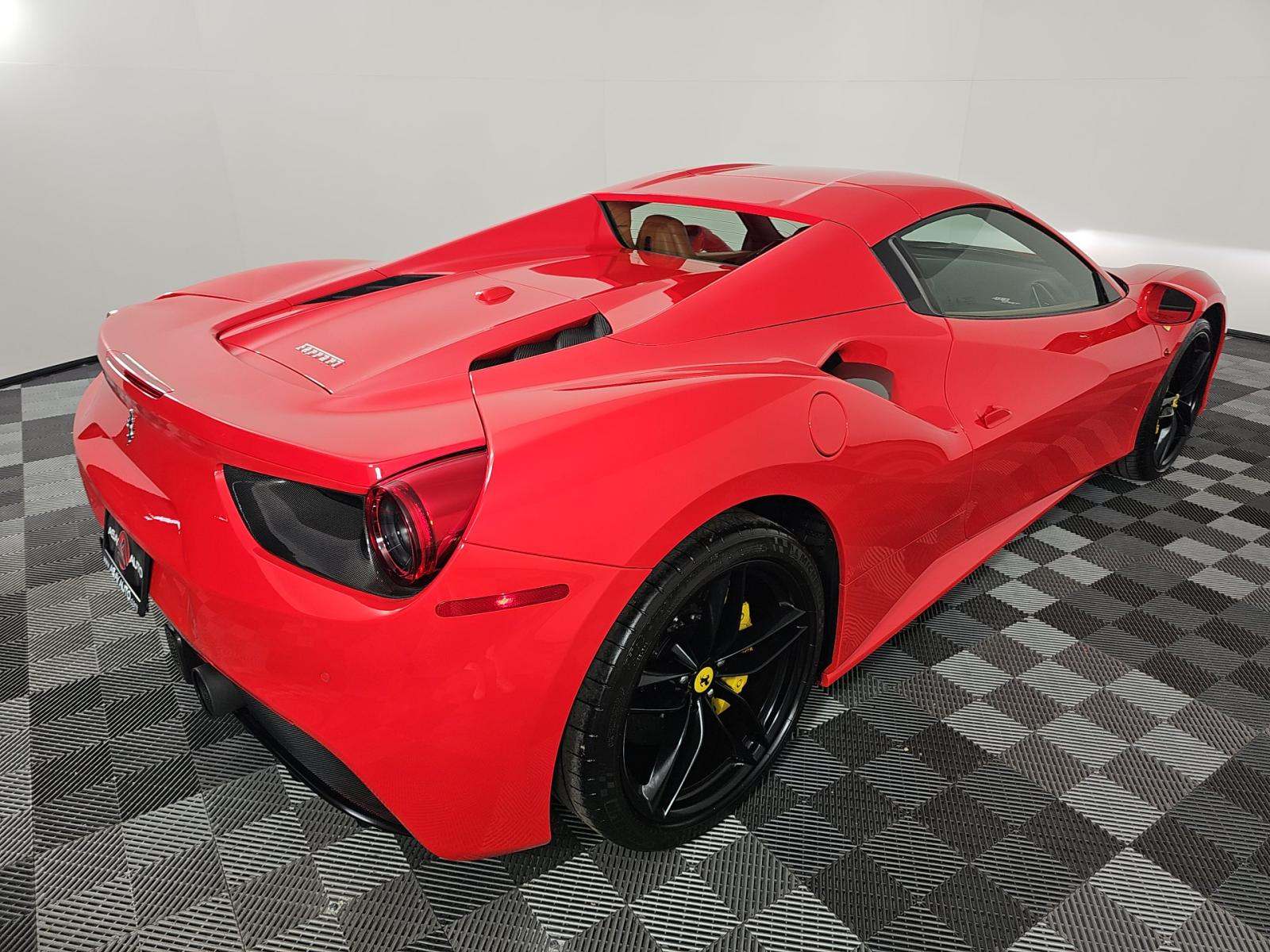 2017 Ferrari 488 Base RWD