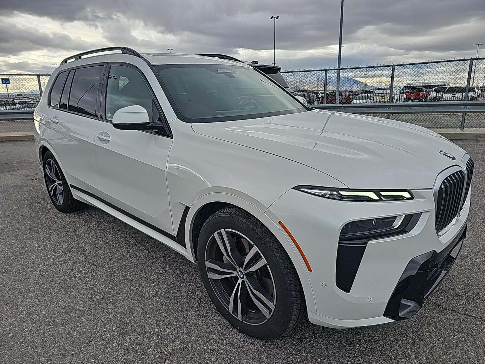 2025 BMW X7 xDrive40i AWD