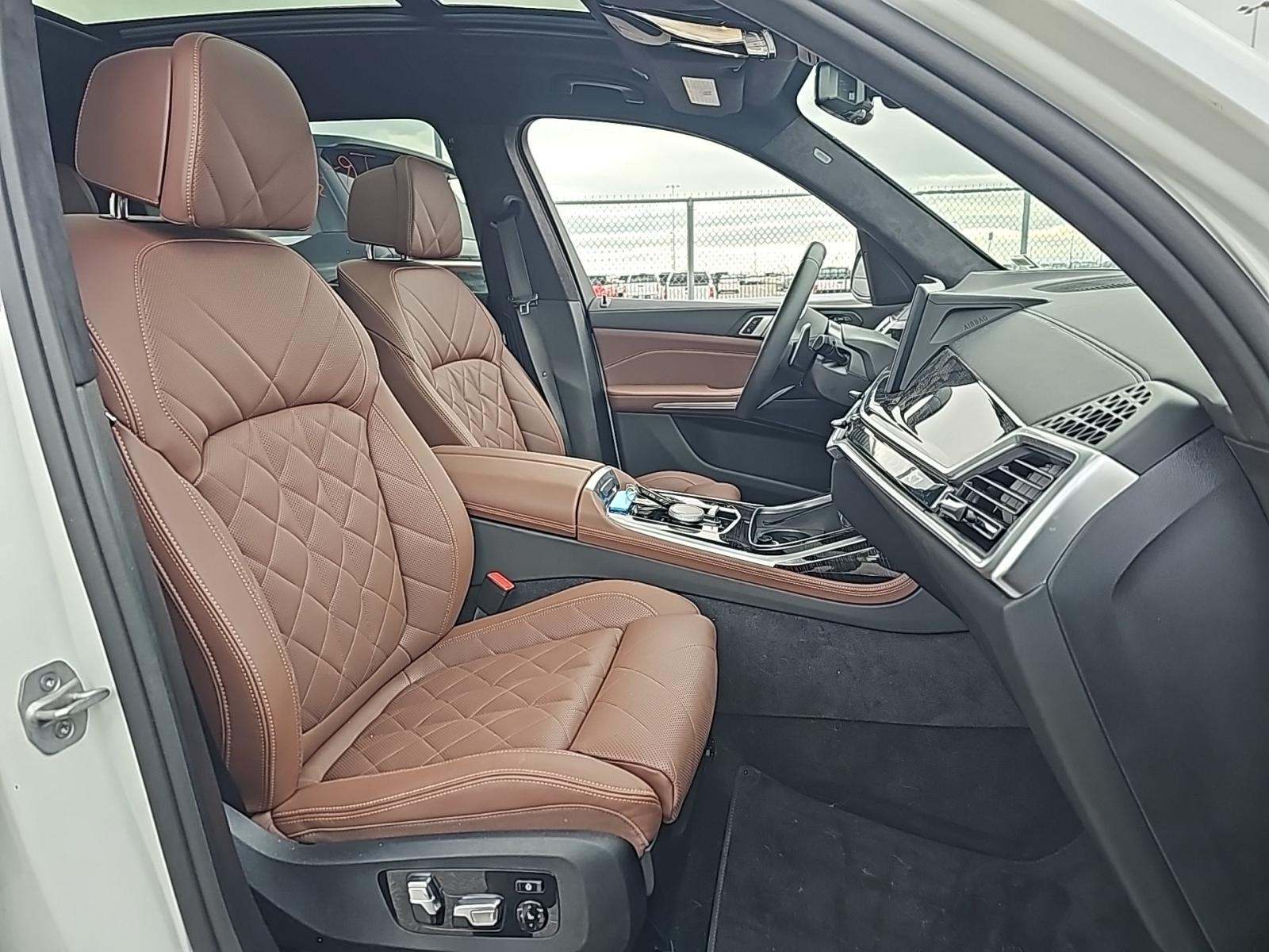 2025 BMW X7 xDrive40i AWD