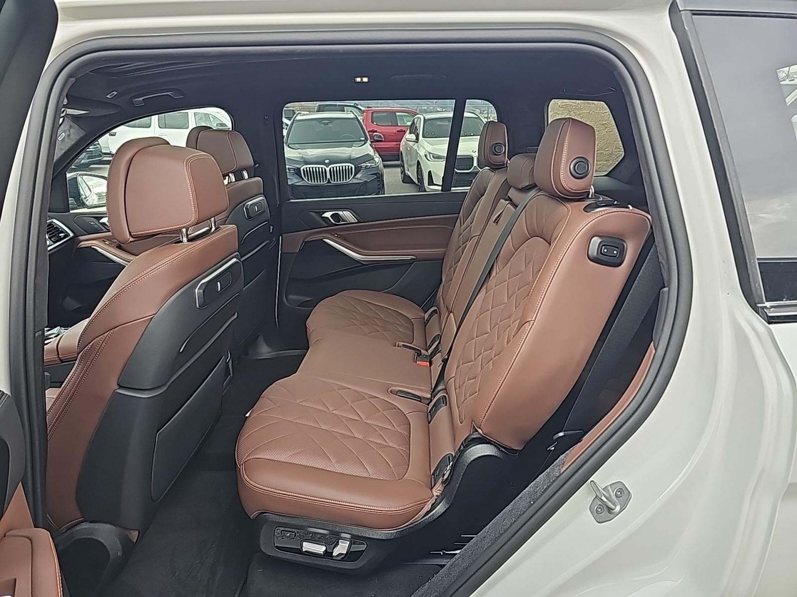 2025 BMW X7 xDrive40i AWD