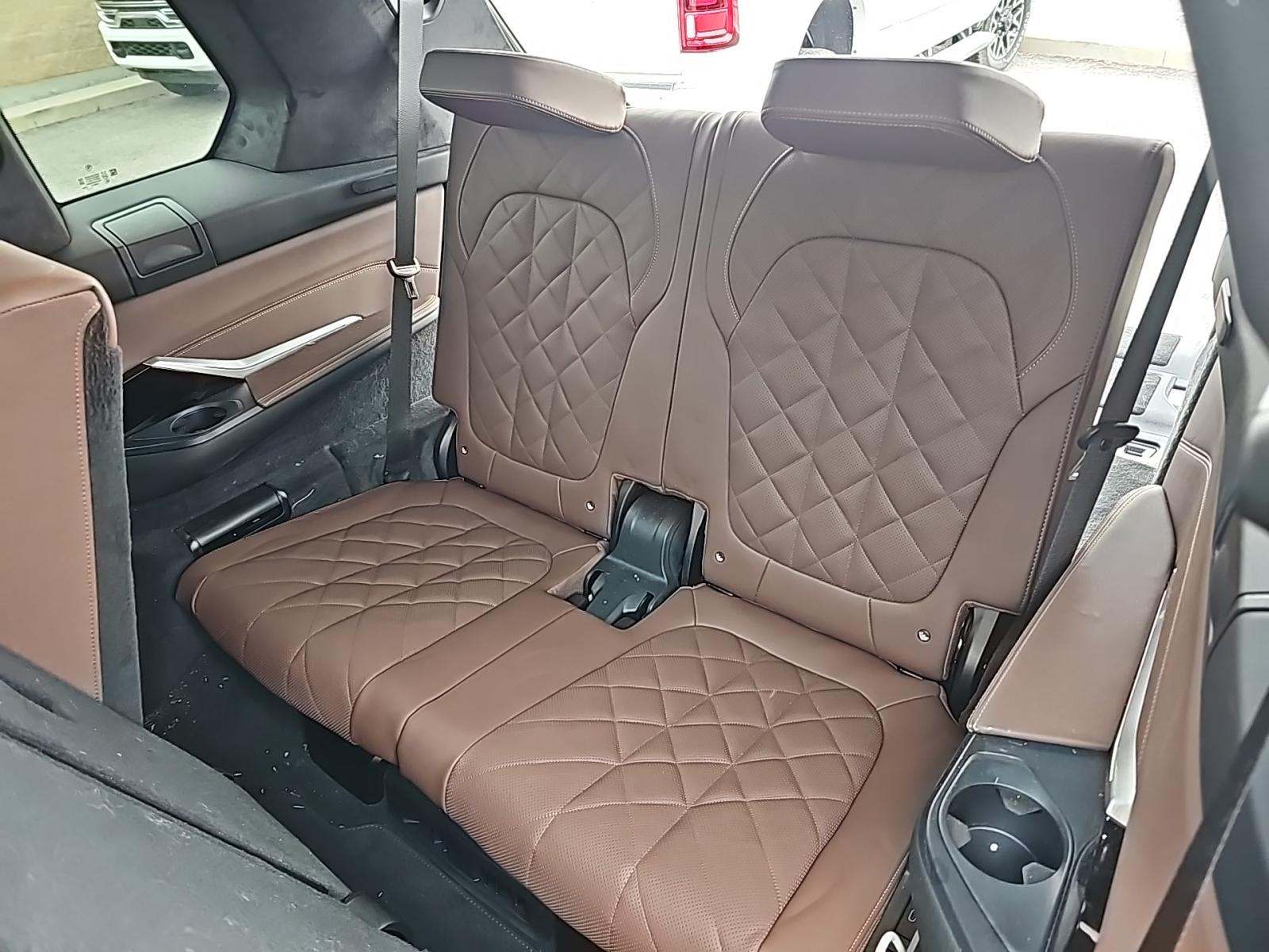 2025 BMW X7 xDrive40i AWD