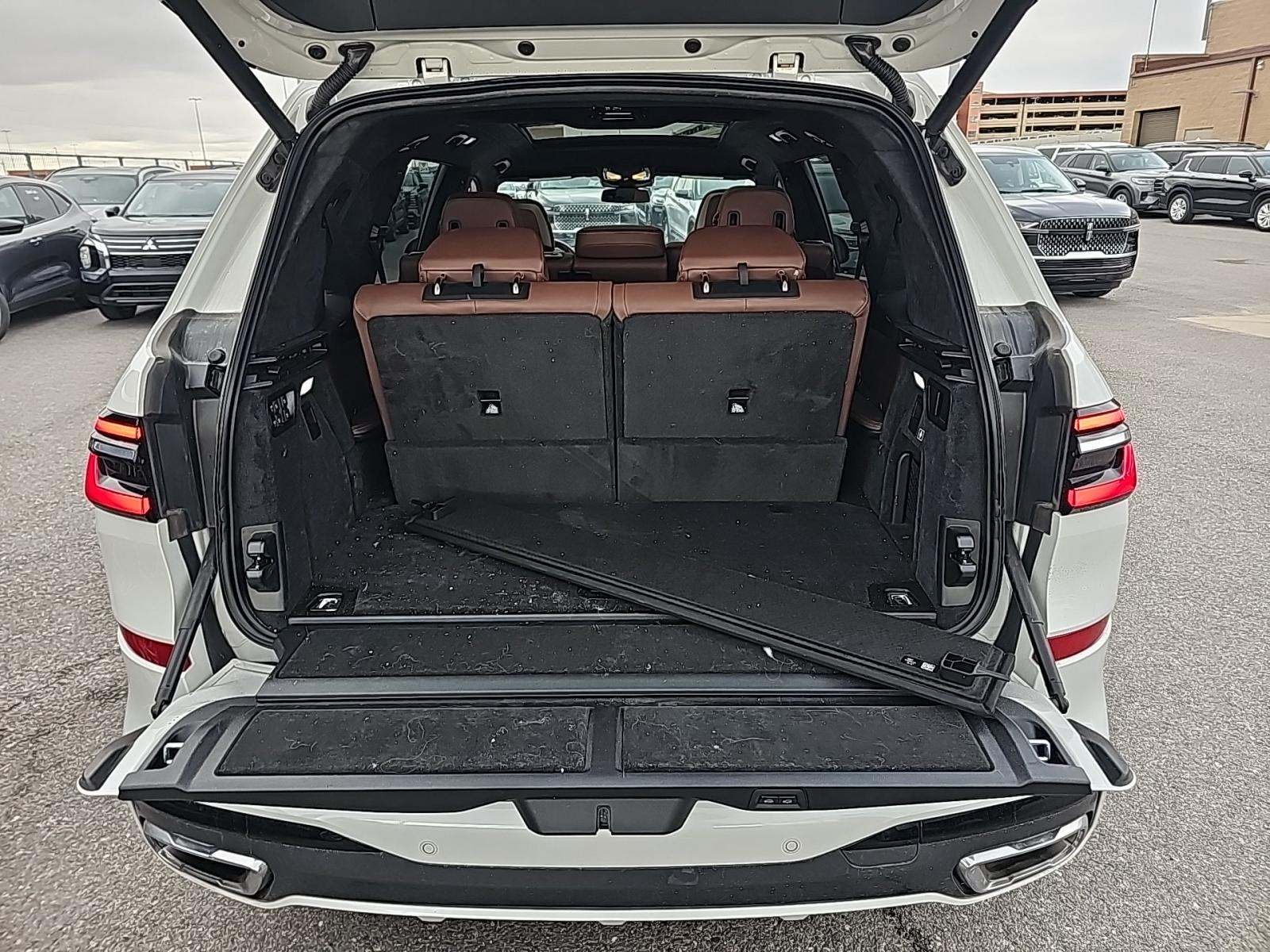 2025 BMW X7 xDrive40i AWD