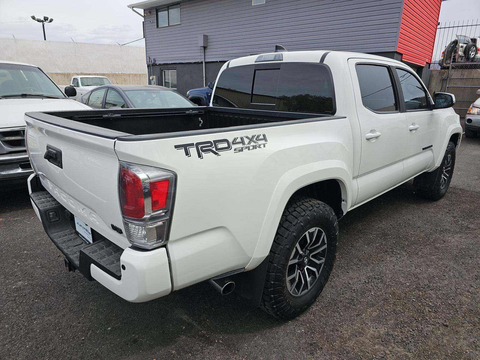 TOYOTA TACOMA - 3