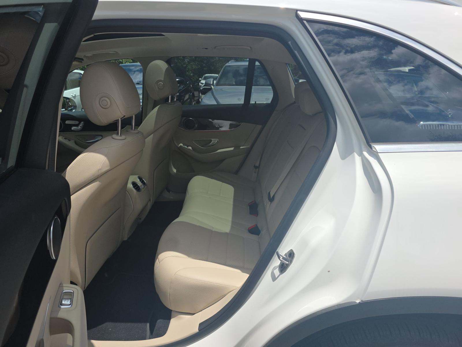 2022 Mercedes-Benz GLC GLC 300 RWD