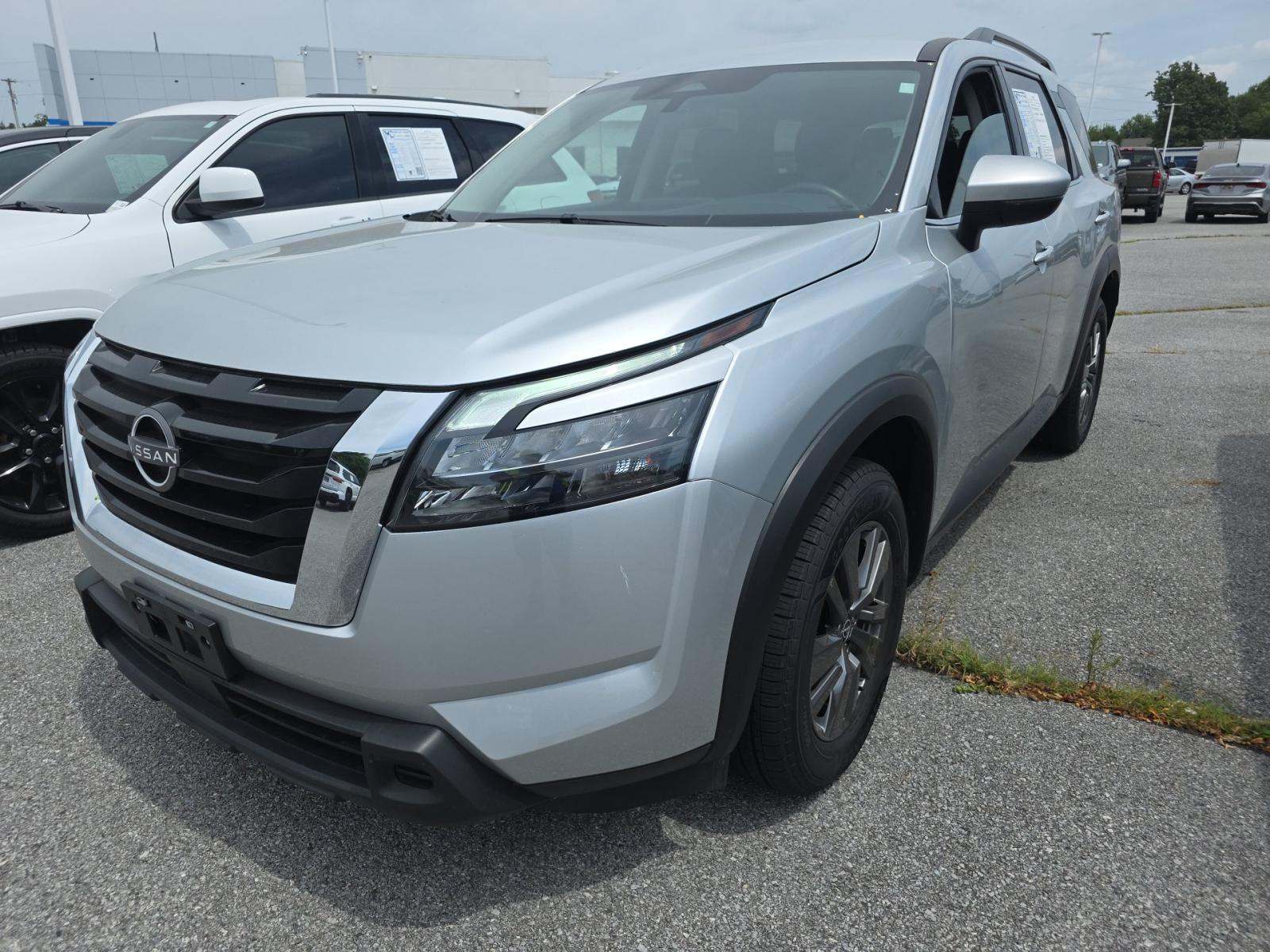 2025 Nissan Pathfinder SV FWD