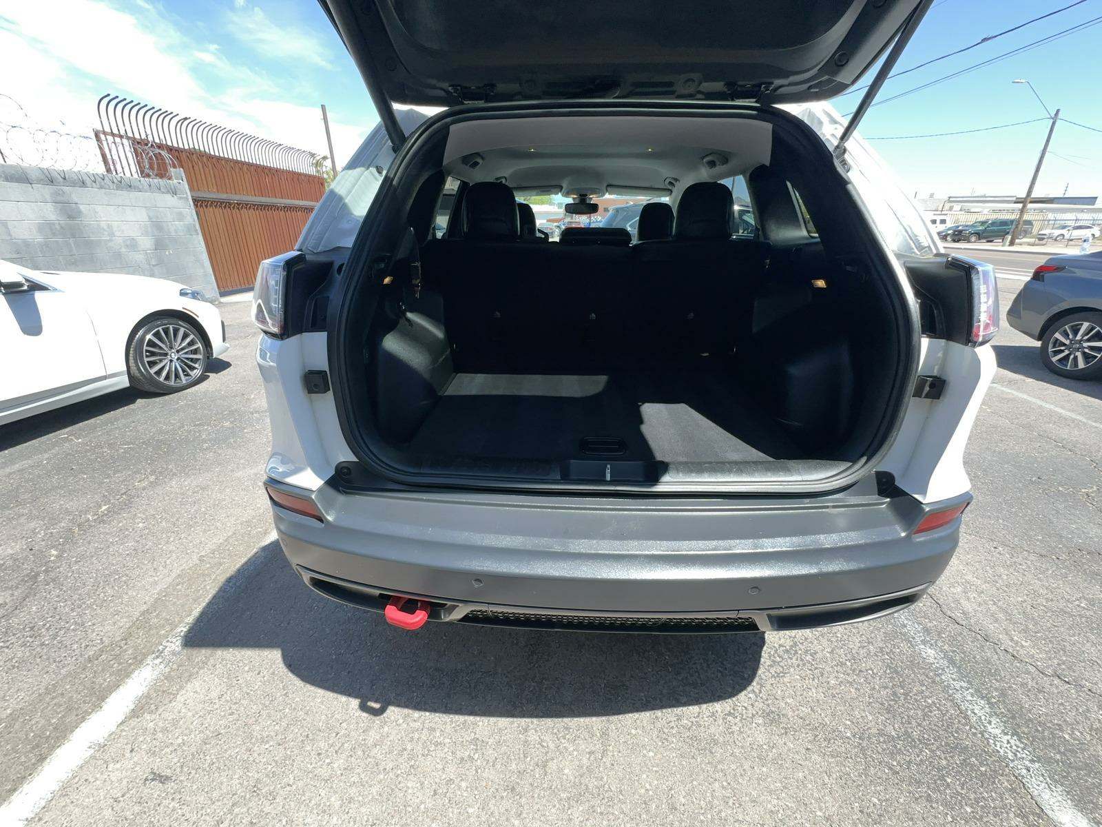 2019 Jeep Cherokee Trailhawk Elite Edition AWD