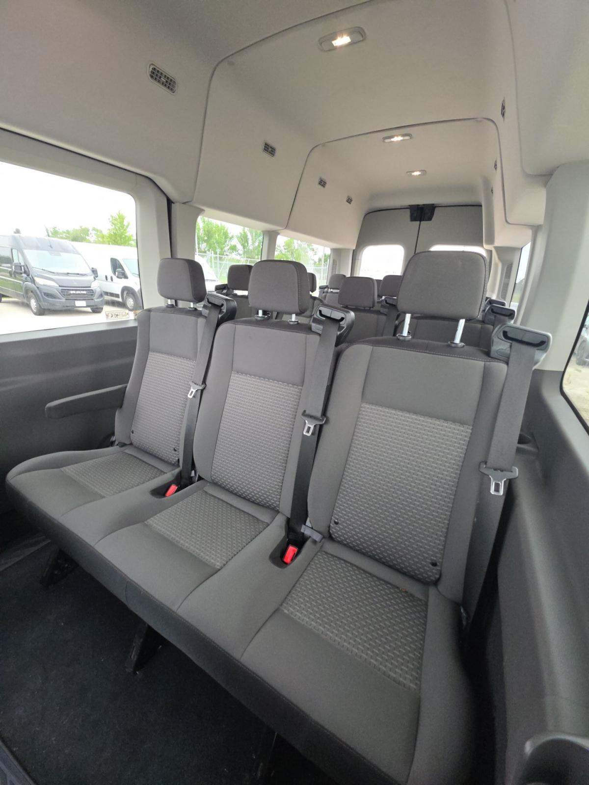 FORD TRANSIT 350 - 9