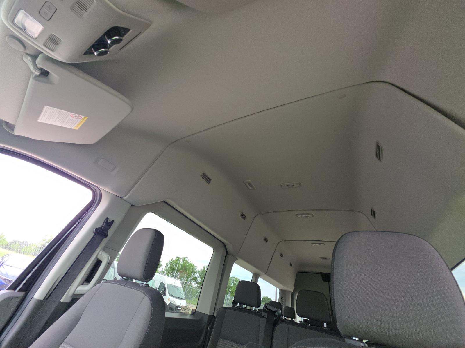 FORD TRANSIT 350 - 7