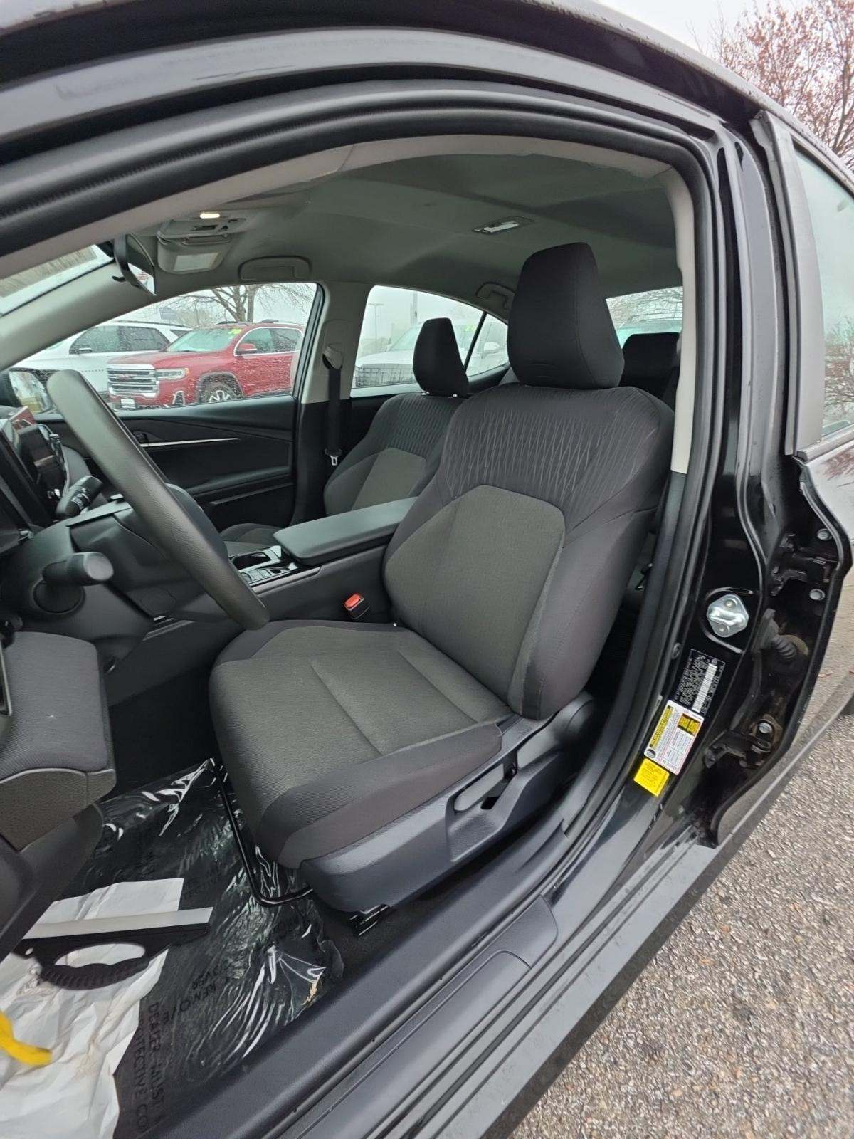 2025 Toyota Camry LE FWD