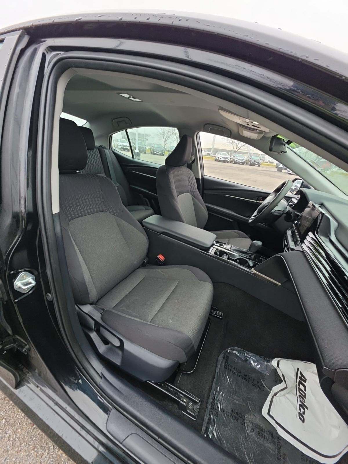 2025 Toyota Camry LE FWD