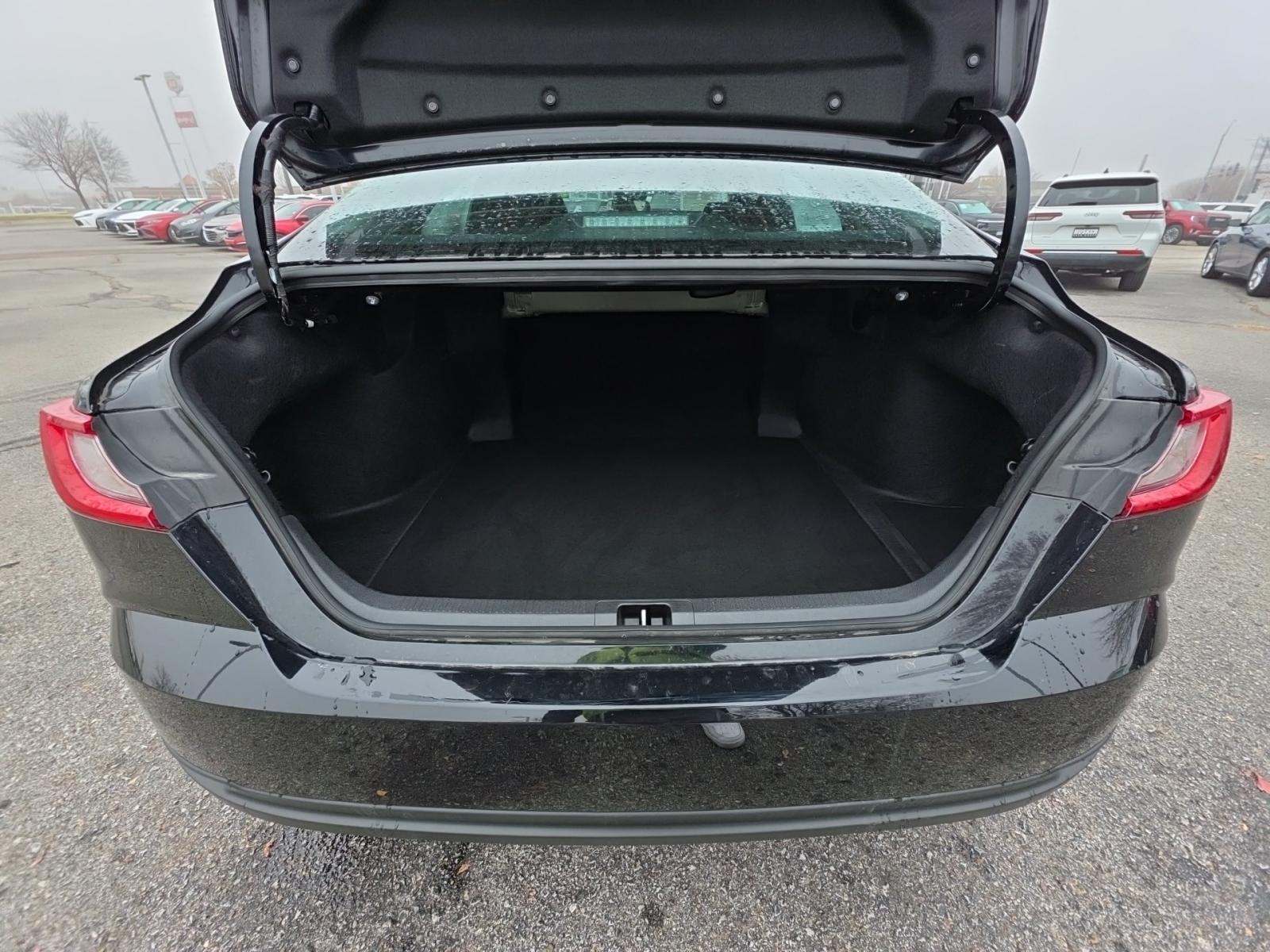 2025 Toyota Camry LE FWD