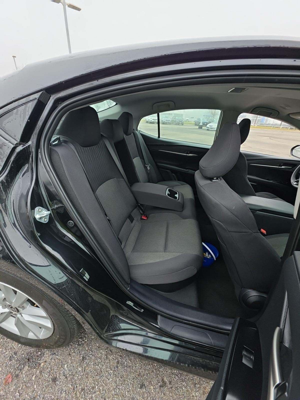 2025 Toyota Camry LE FWD