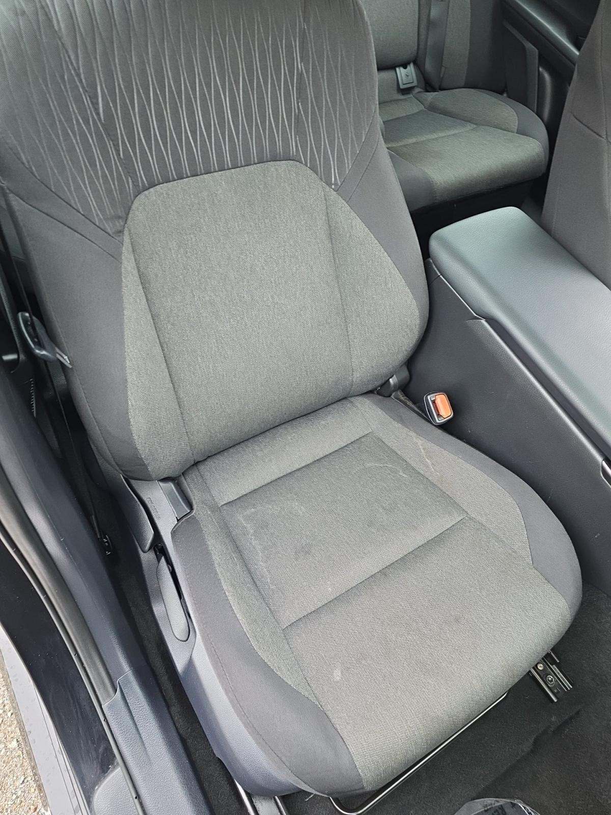 2025 Toyota Camry LE FWD