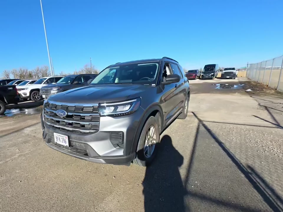 2025 Ford Explorer Active AWD