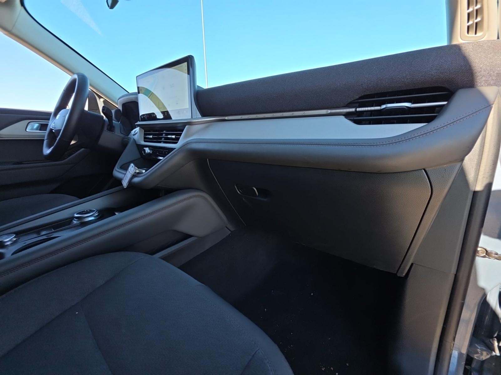 2025 Ford Explorer Active AWD