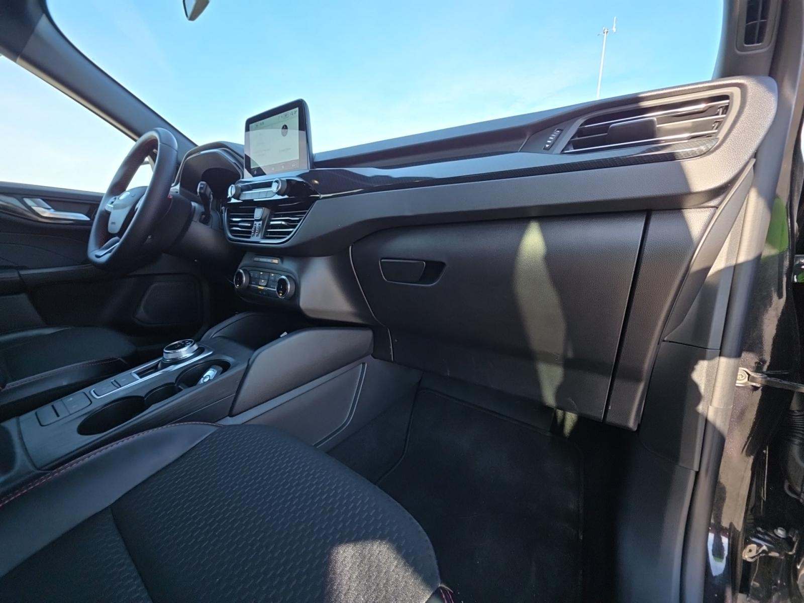 2025 Ford Escape ST-Line FWD