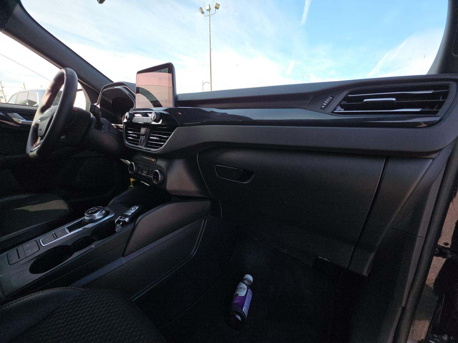 2025 Ford Escape ST-Line FWD