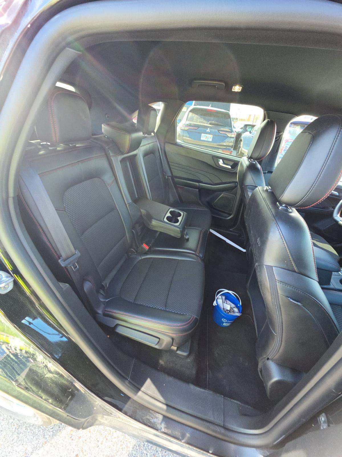 2025 Ford Escape ST-Line FWD