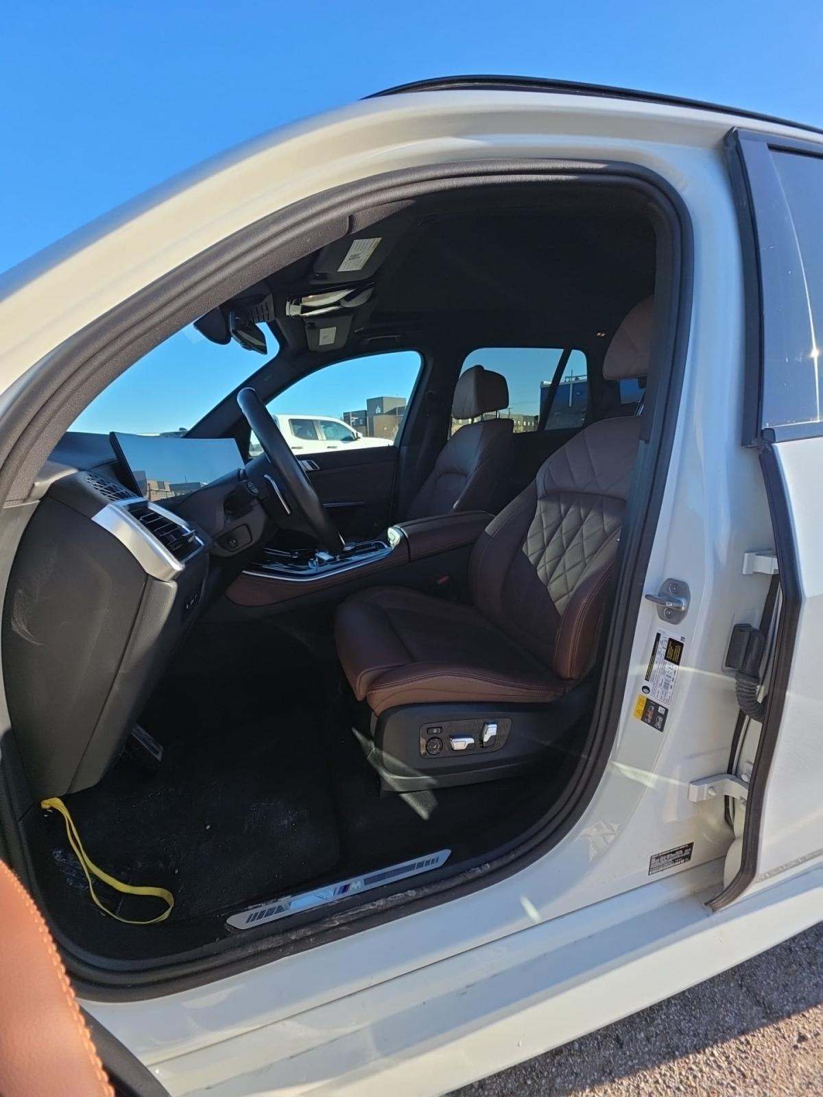 2025 BMW X5 xDrive50e AWD