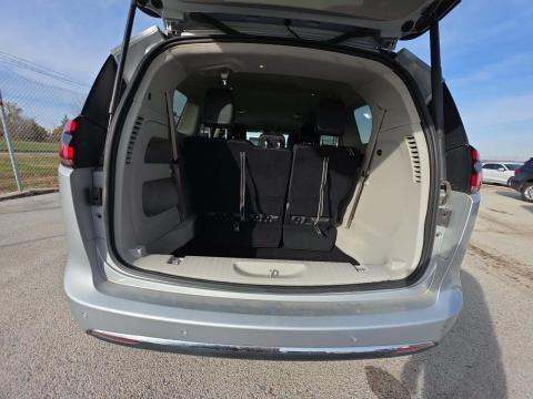 2024 Chrysler Pacifica Touring L FWD