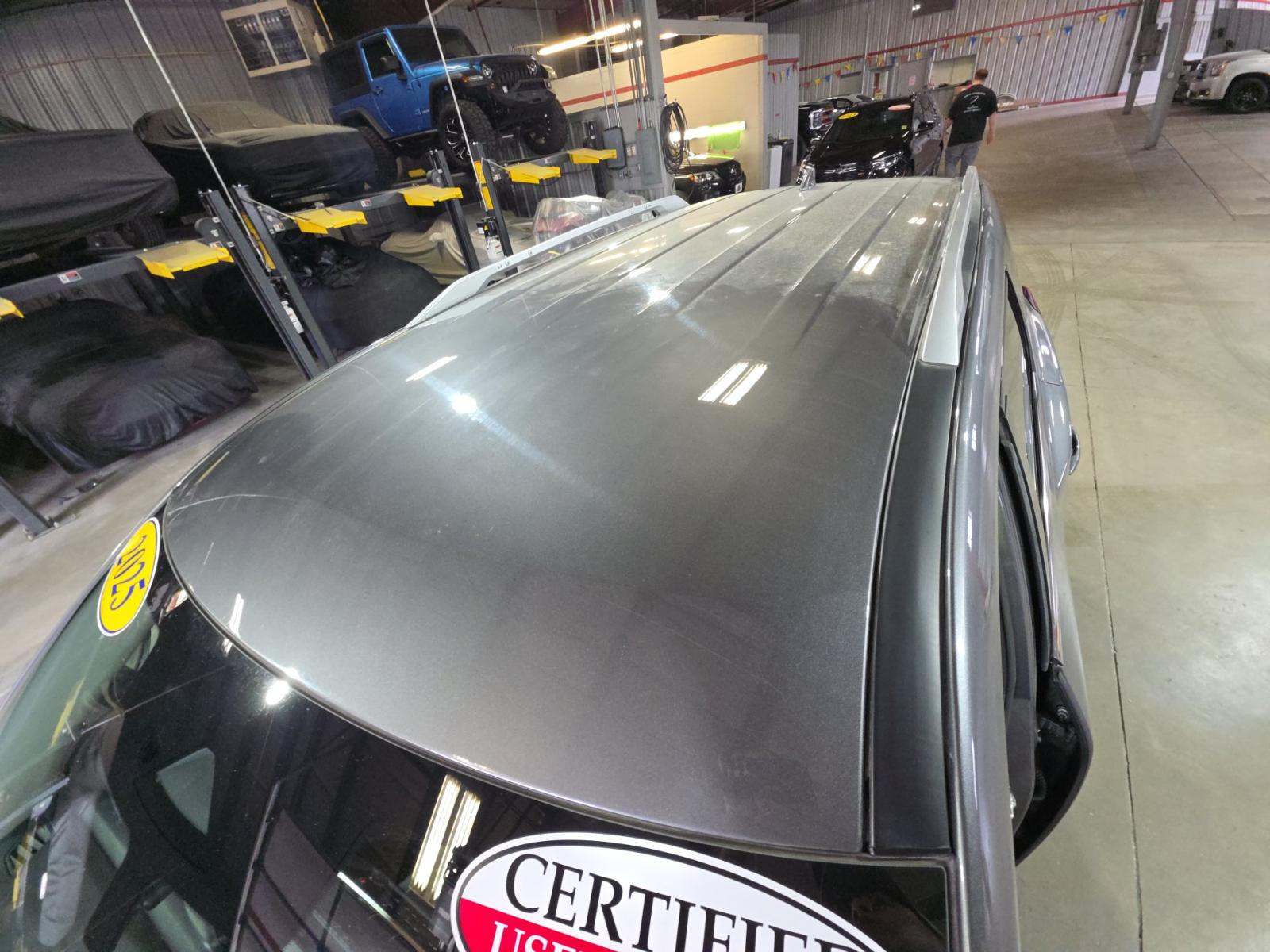 2025 Nissan Pathfinder SL AWD