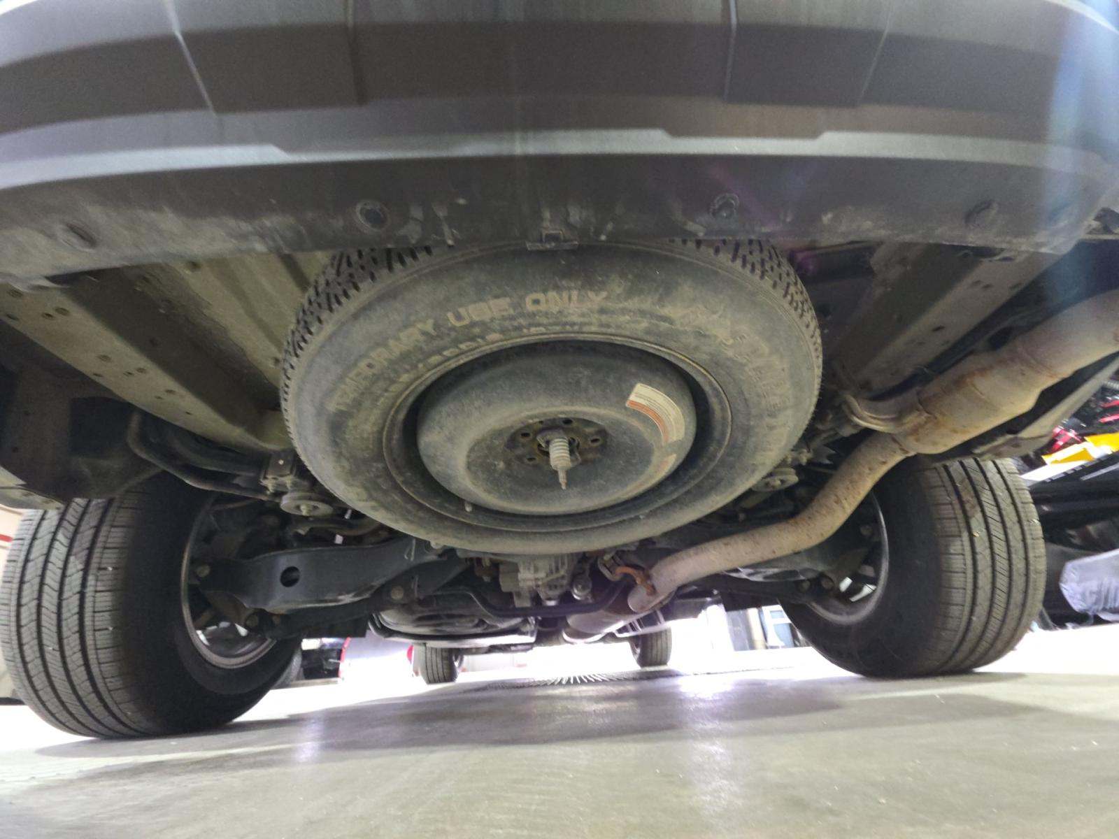 2025 Nissan Pathfinder SL AWD