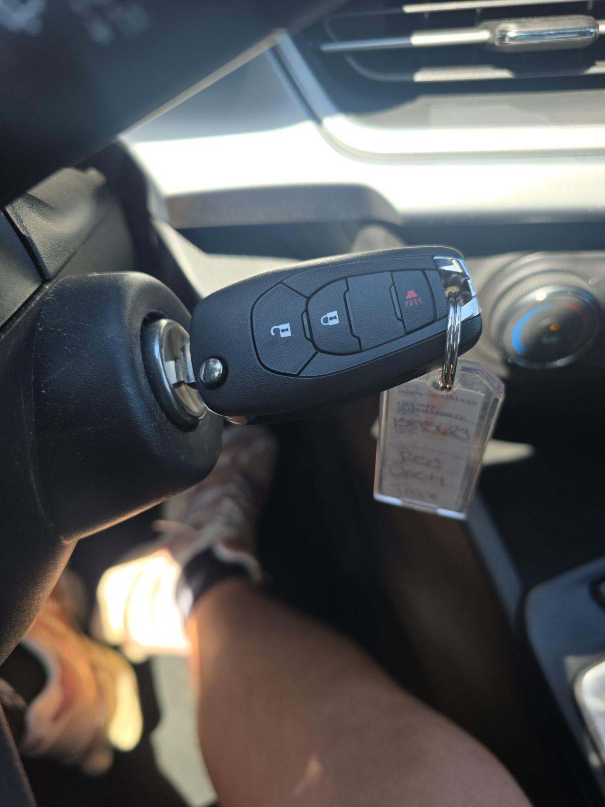 CHEVROLET TRAX - 4