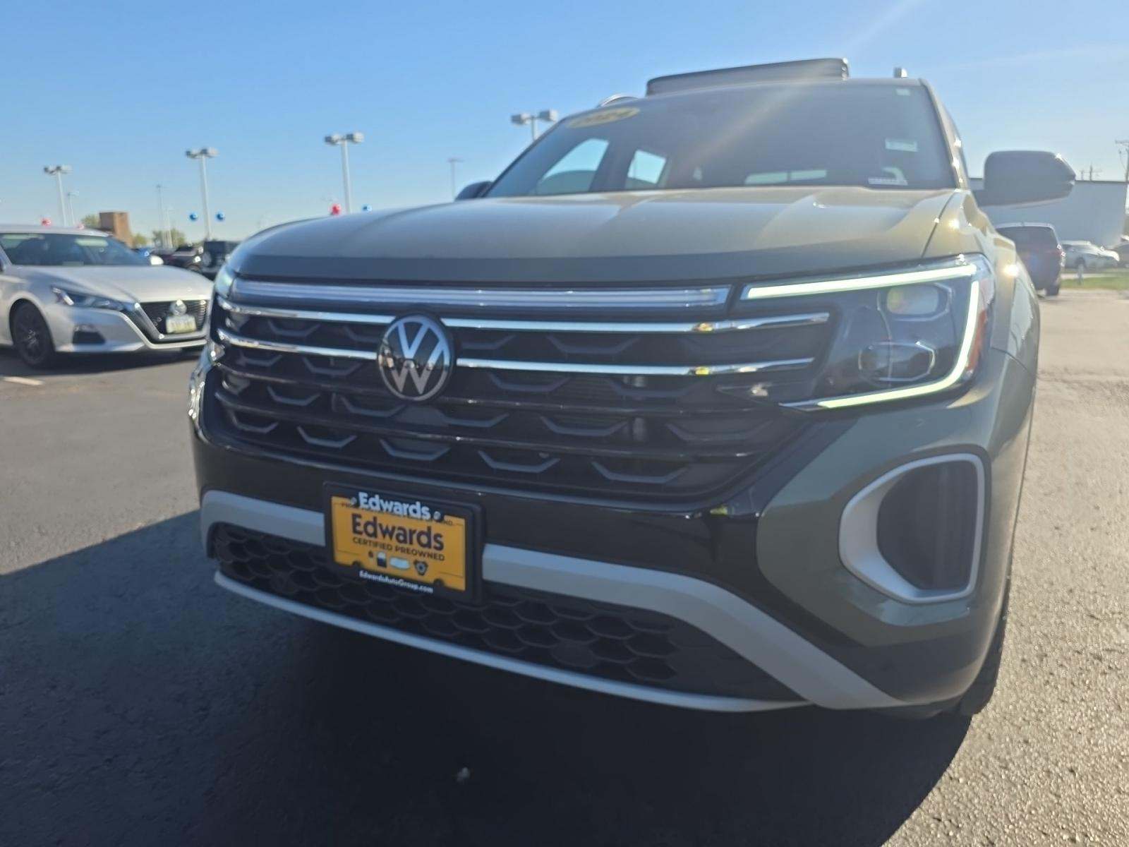 2024 Volkswagen Atlas 2.0T Peak Edition SEL AWD