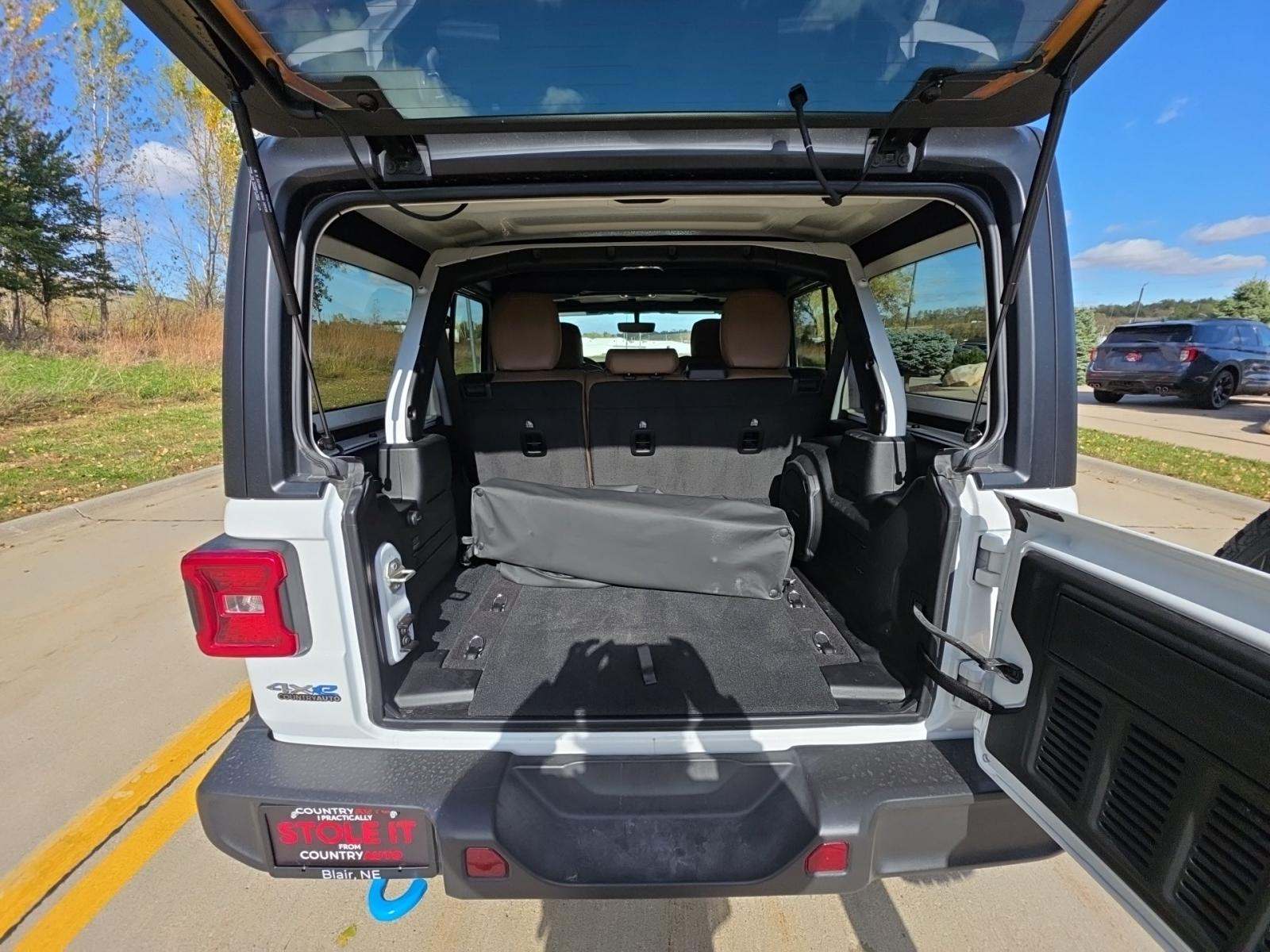 2023 Jeep Wrangler 4xe Sahara AWD