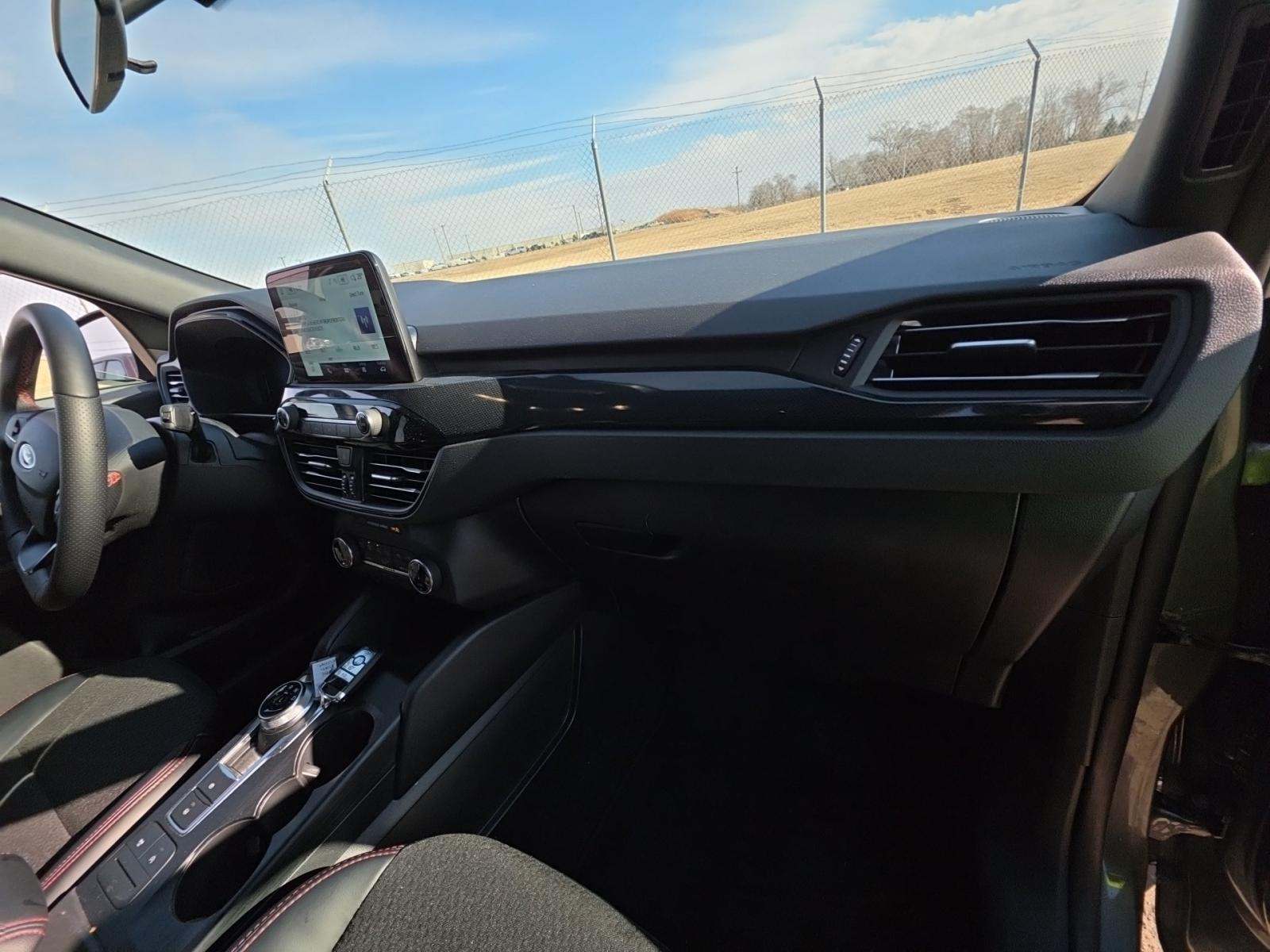 2025 Ford Escape ST-Line FWD