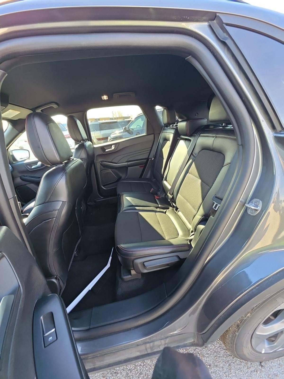 2025 Ford Escape ST-Line FWD