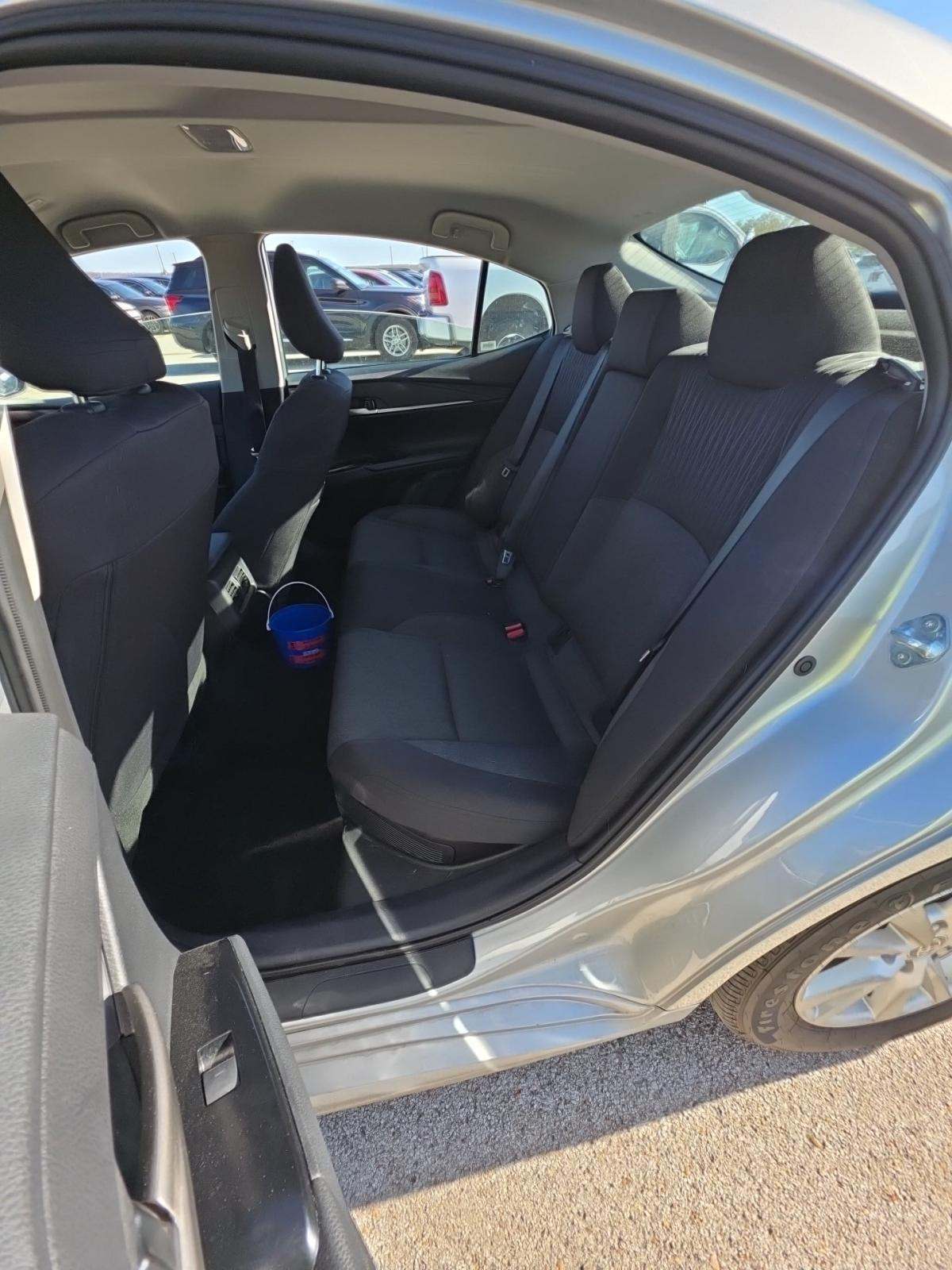 2025 Toyota Camry LE FWD