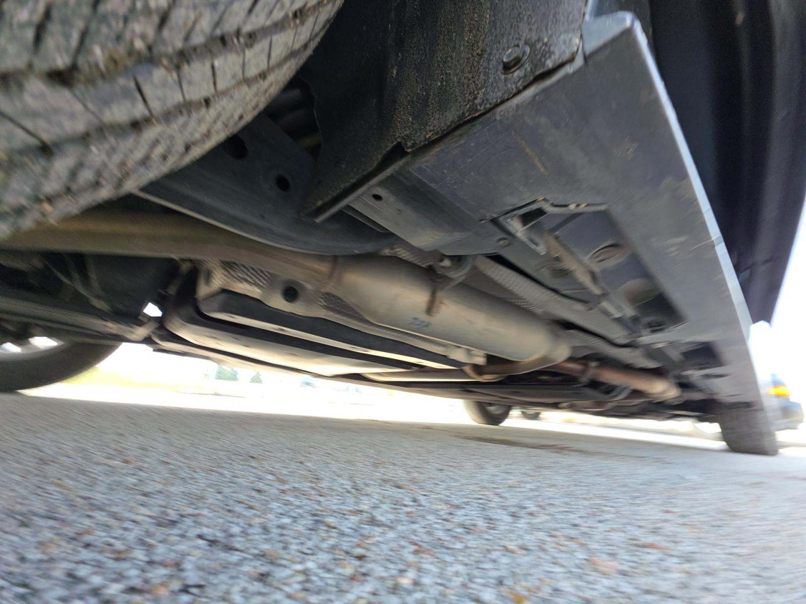 2025 Toyota Sienna LE FWD