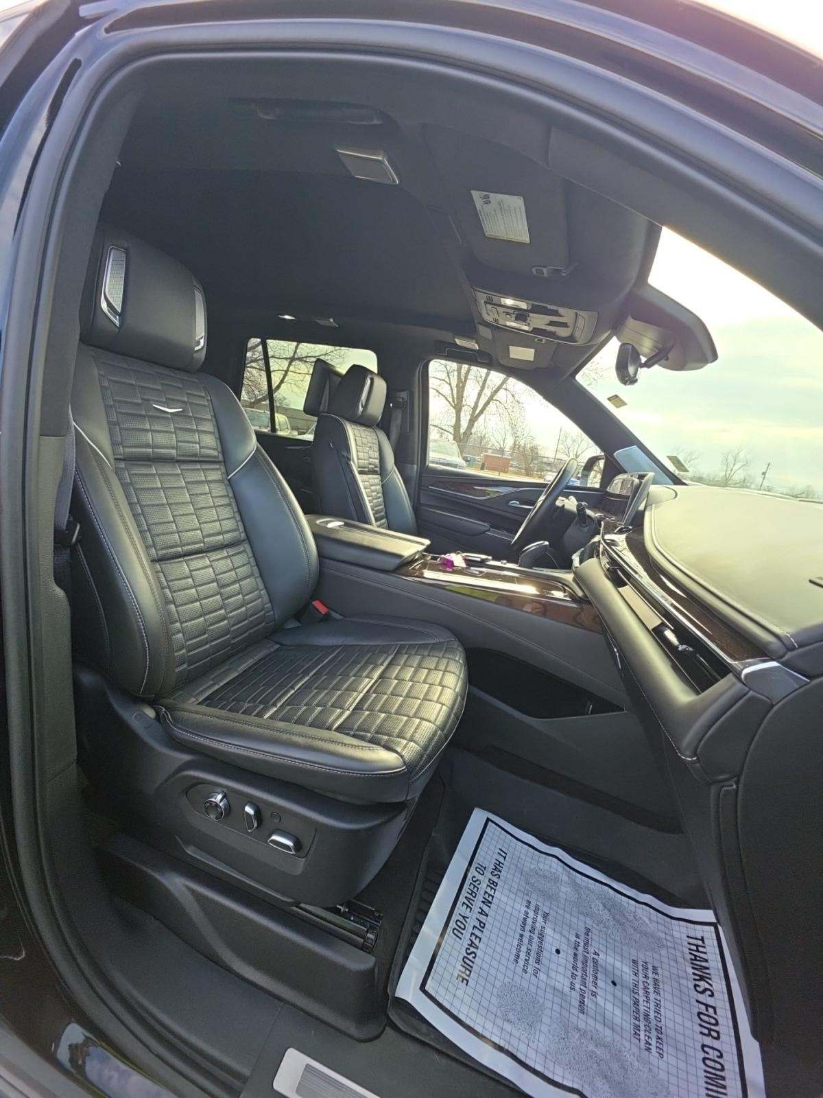 2023 Cadillac Escalade Sport Platinum AWD