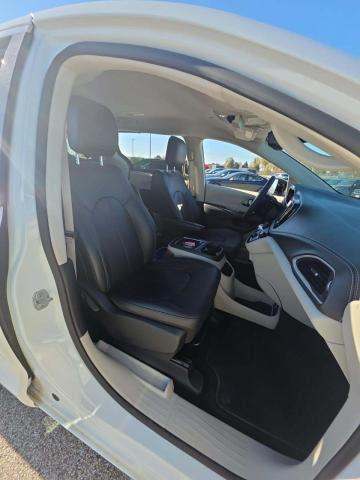 2024 Chrysler Pacifica Touring L FWD