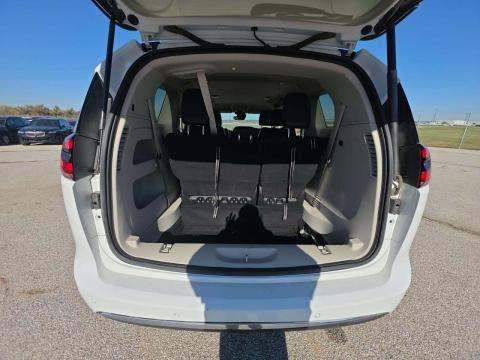 2024 Chrysler Pacifica Touring L FWD