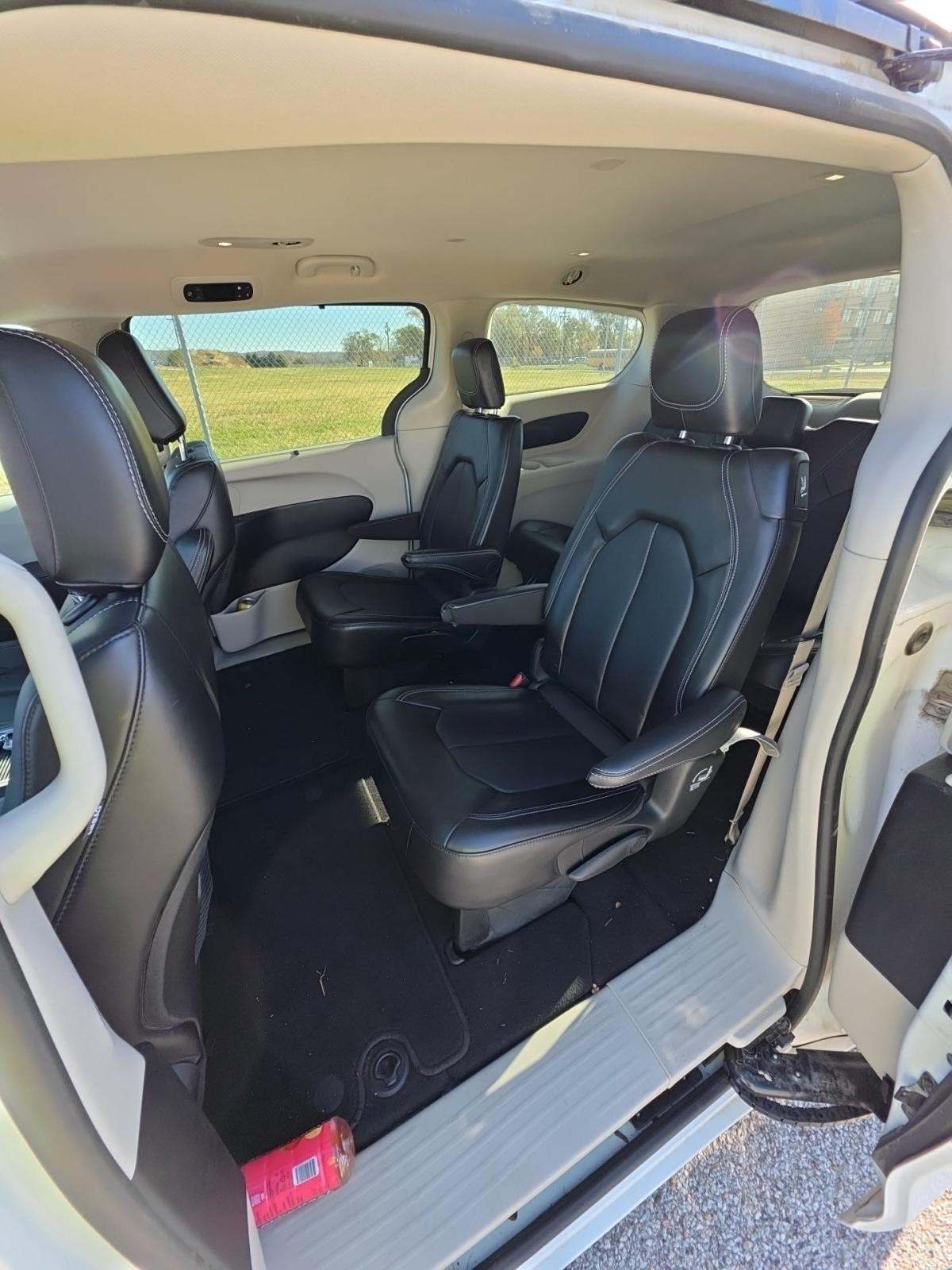 2024 Chrysler Pacifica Touring L FWD