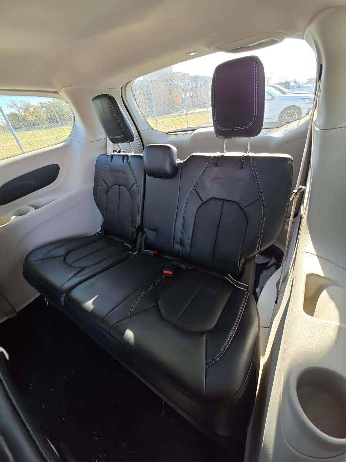 2024 Chrysler Pacifica Touring L FWD