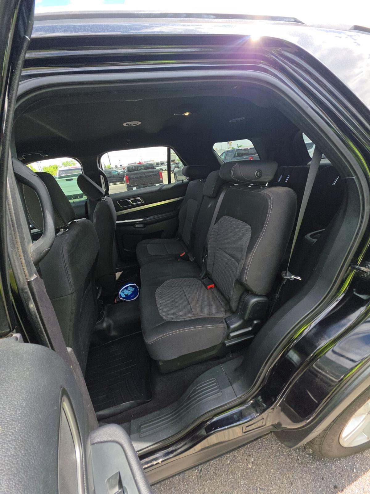 FORD EXPLORER - 9