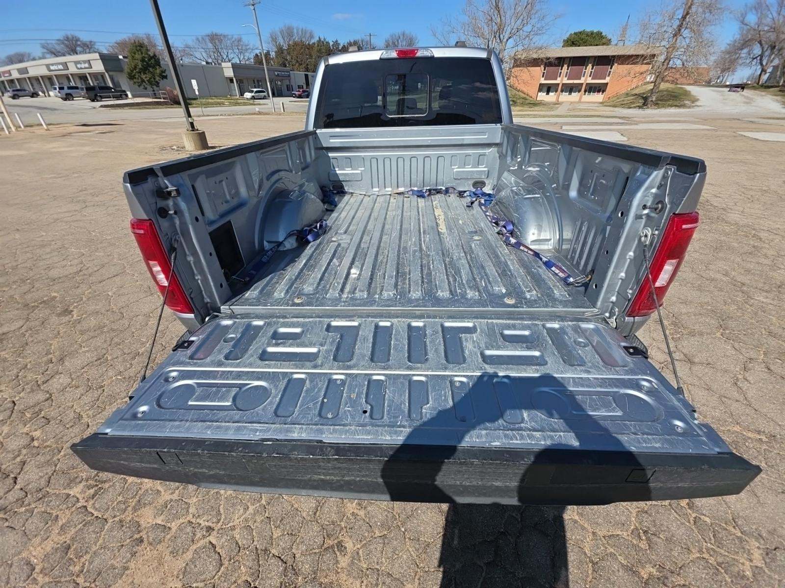 2023 Ford F-150 XLT RWD