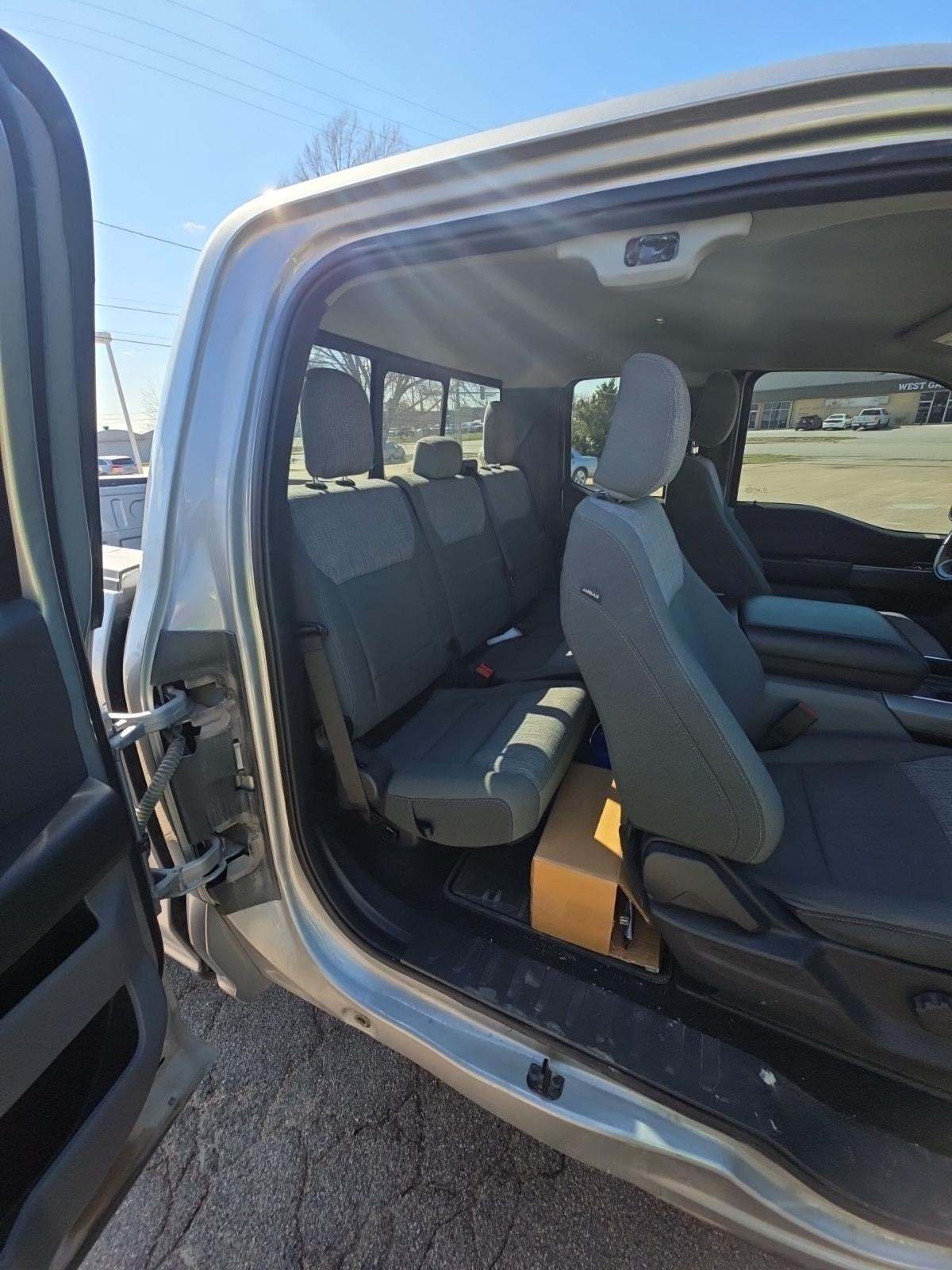 2023 Ford F-150 XLT RWD