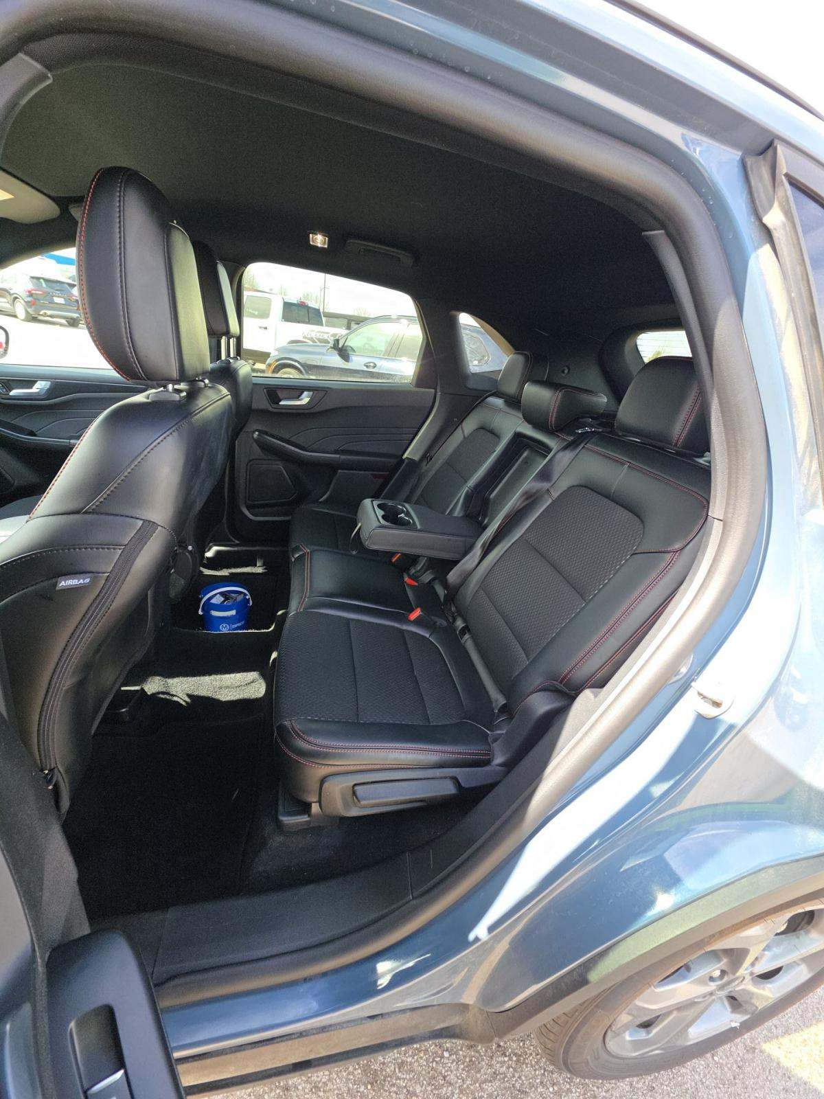 2025 Ford Escape ST-Line FWD