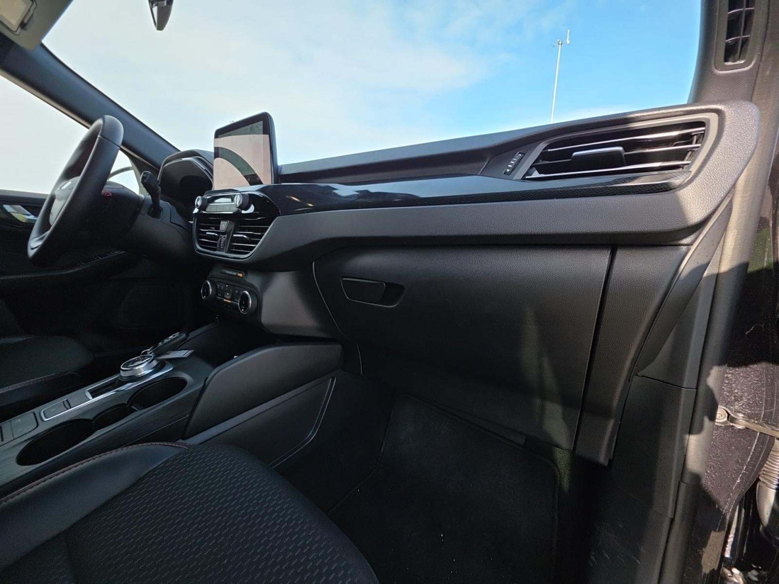 2025 Ford Escape ST-Line FWD